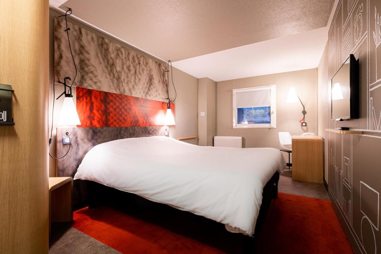 Ibis Bordeaux Centre Meriadeck Esterno foto