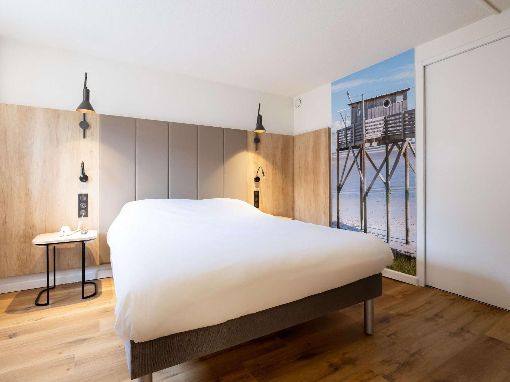 Ibis Bordeaux Centre Meriadeck Esterno foto
