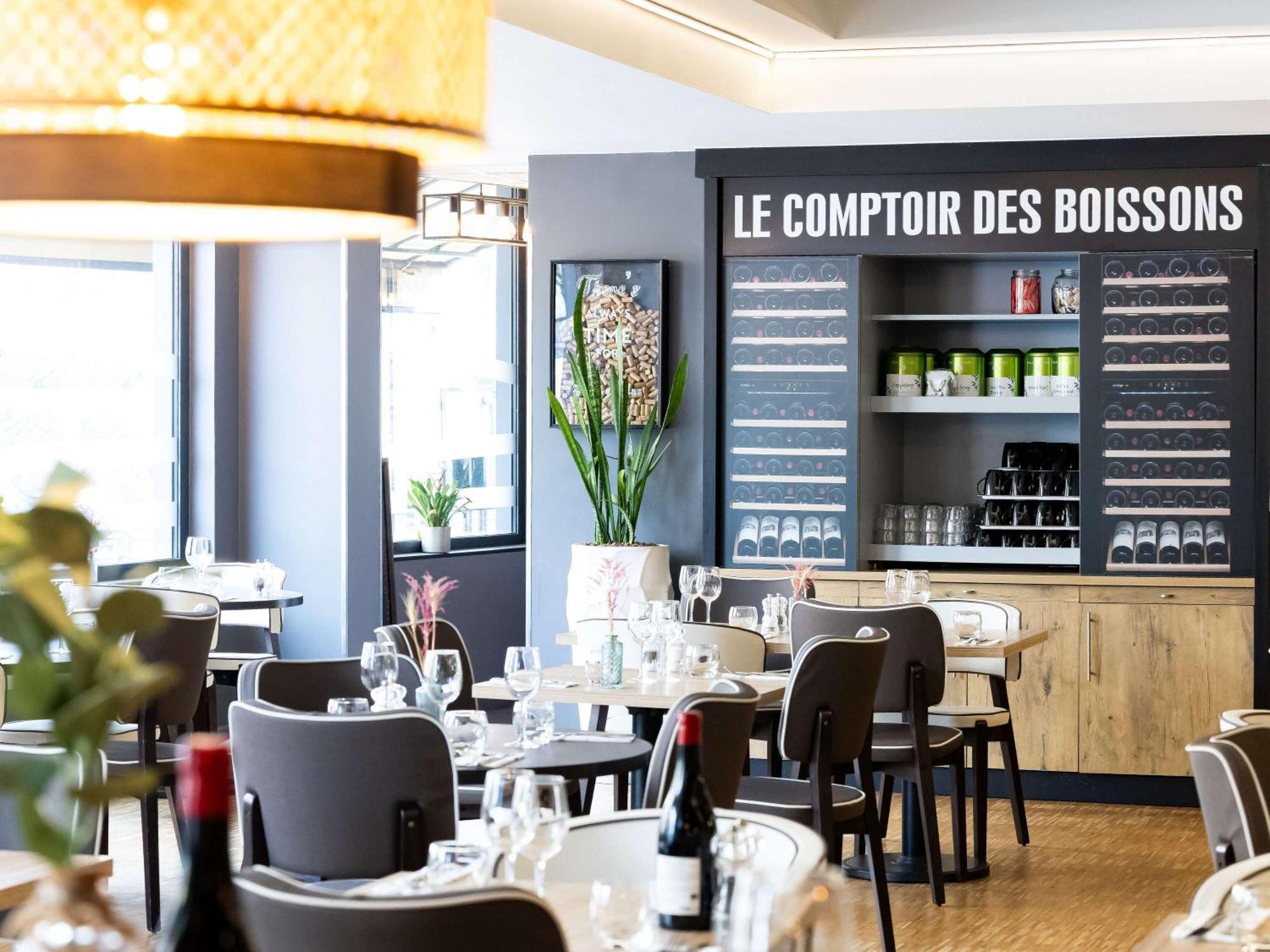 Ibis Bordeaux Centre Meriadeck Esterno foto