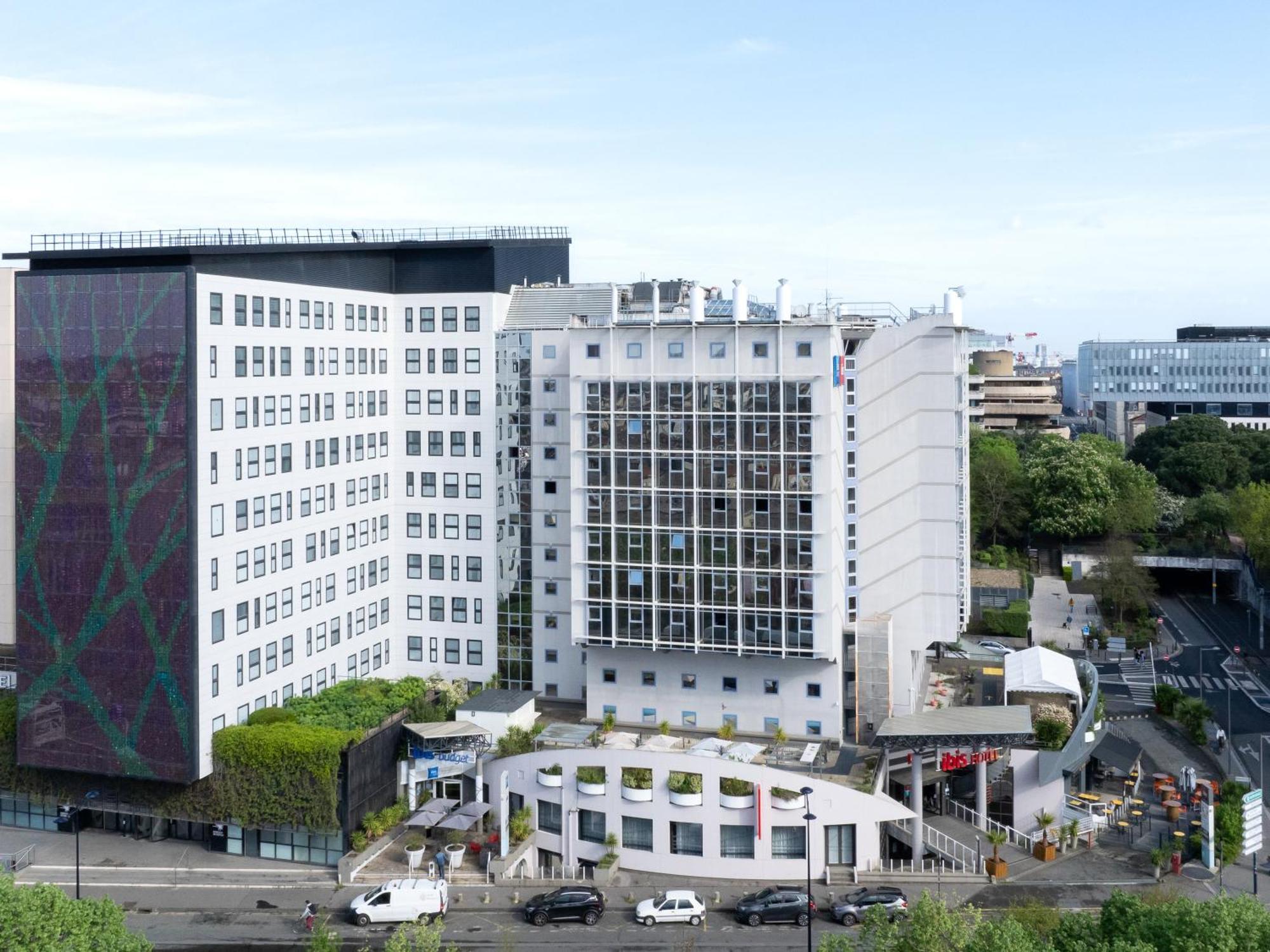 Ibis Bordeaux Centre Meriadeck Esterno foto